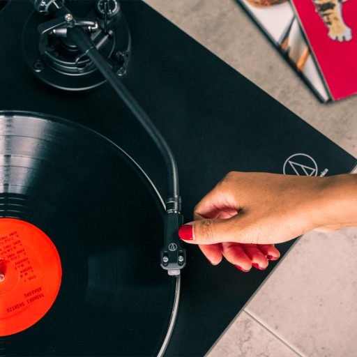 Audio-Technica manuális, direkt meghajtású lemezjátszó - AT-LP5X - 33/45/78rpm