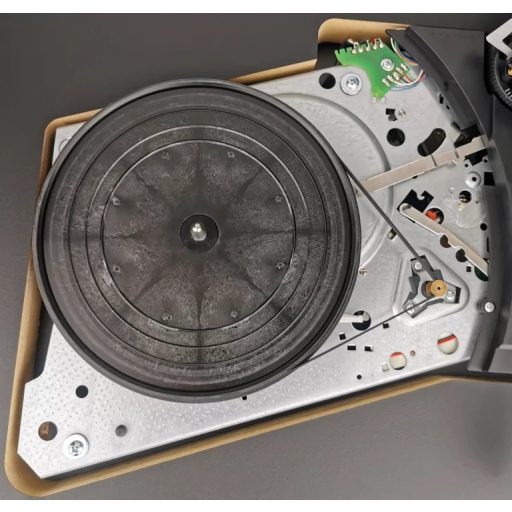 Analogis Dreher automata lemezjátszó 33/45/78 rpm (előerősítővel) Made in Germany